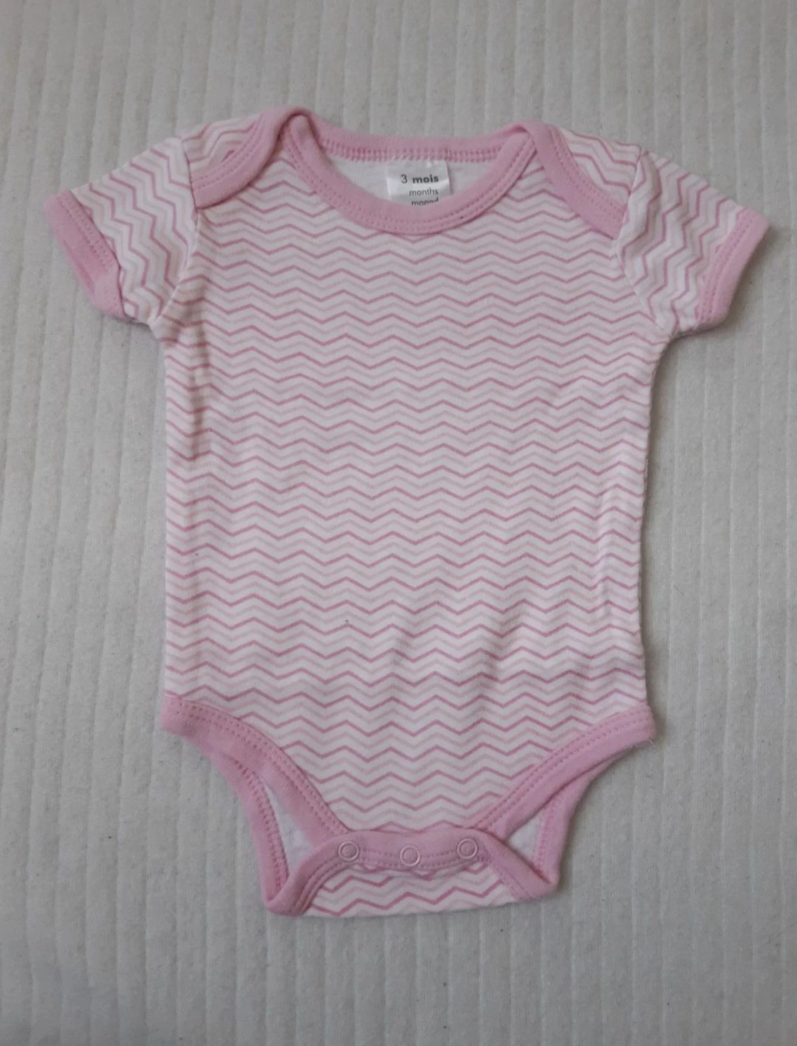 Lote de 8 bodies de manga corta de 3 meses – photo 10